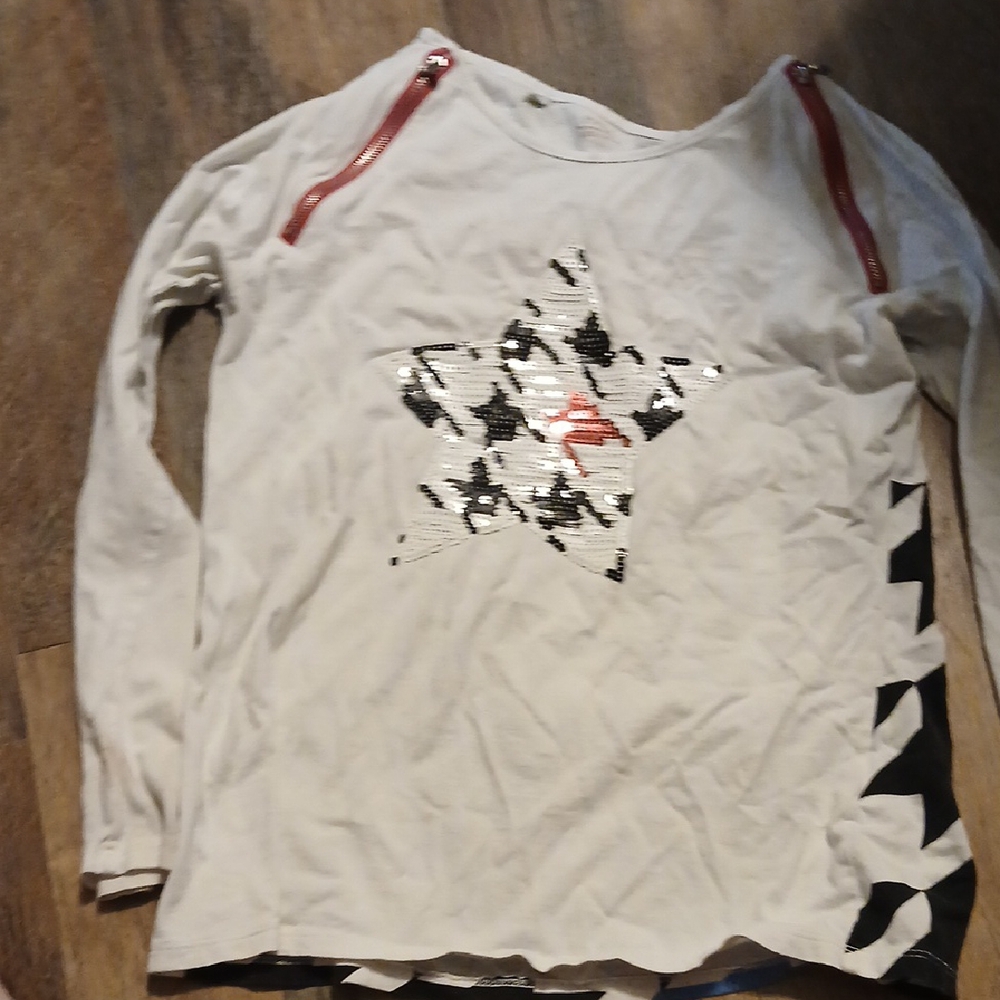 Piper White Top with Star and Red Accents
